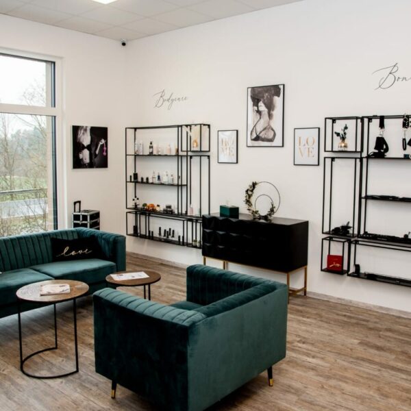 Showroom in der Liebeszentrale Showroom in der Liebeszentrale